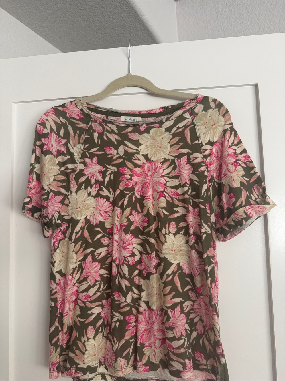 Sundance Floral Short Sleeve Tee in Pink & Cream on Olive